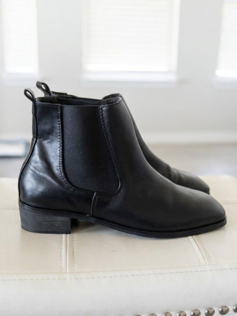 Maison de shou (Korean boutique style) Size: 7